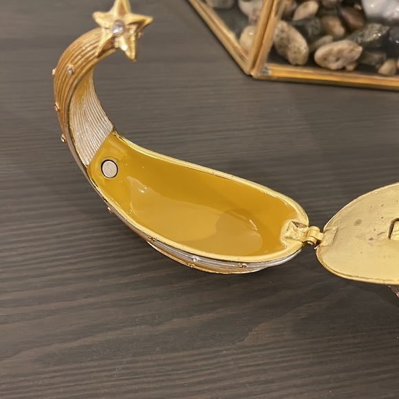 NEW✨Museum Of the Bible "Christmas Nativity Scene" Trinket Box - Picture 4 of 9